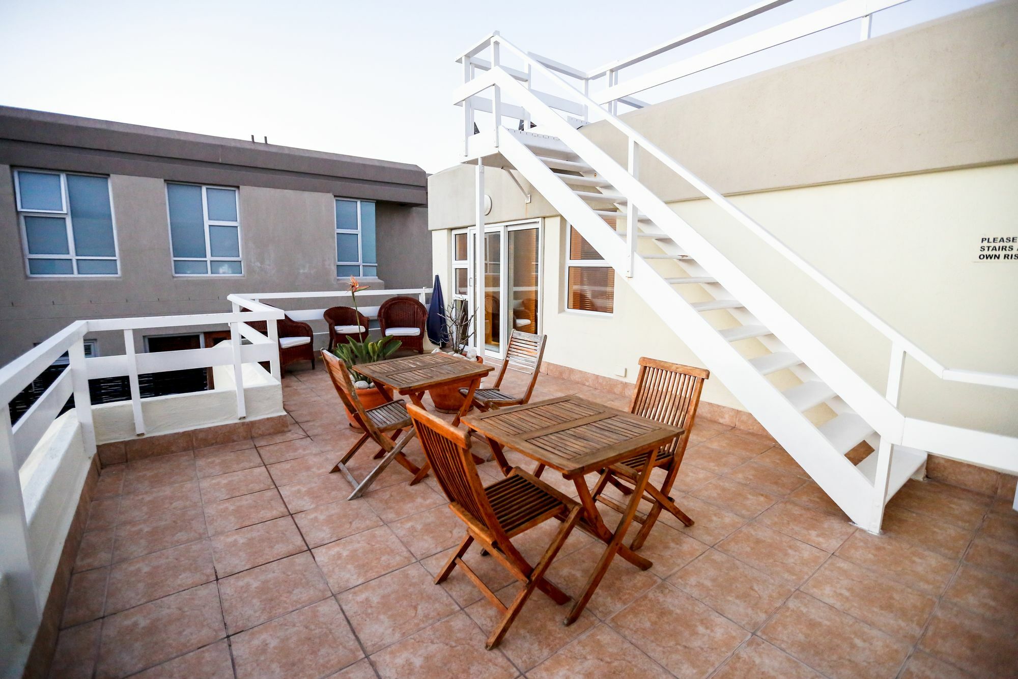 Secret Garden Guesthouse Bloubergstrand Bagian luar foto